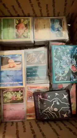 Lot Of 649 - Pokemon Cards - Reverse Holo Bulk - +5 Packs Of ETB Card Sleeves - Image 2