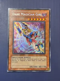 Yugioh Dark Magician Girl CT2-EN004 Secret Rare Limited VLP/NM - Image 1