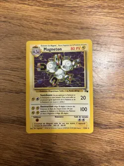 Pokemon TCG Magneton 11/62 1st Edition Fossil Holo Rare LP/NM Condition - Image 1