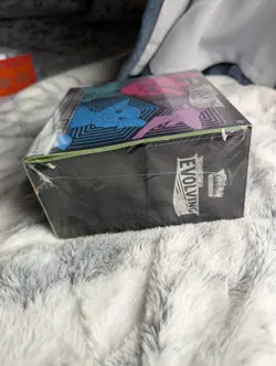 Pokemon TCG: Evolving Skies Elite Trainer Box ETB New & Sealed - Image 4