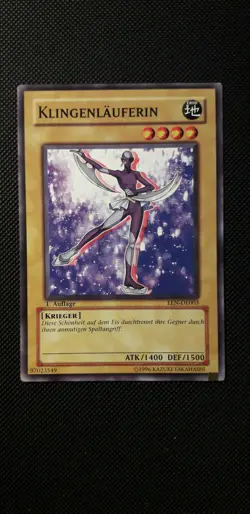 Yu-Gi-Oh! Klingenlauferin, EEN-DE003, Common, 1. Auflage, Missprint, Near Mint - Image 1