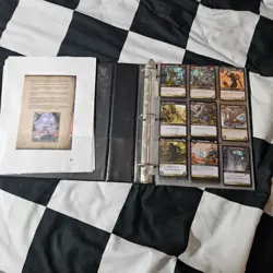 World Of Warcraft Binder (2007) +60 TCG Cards - Image 3