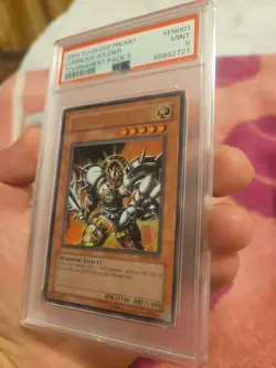 PSA 9 - YUGIOH - 2004 - TP5-EN001 - LUMINOUS SOLDIER - ULTRA RARE - Image 3