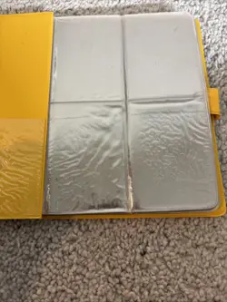 1999 Pokemon Bulbasaur Yellow Collector's Album Vintage Pocket Binder +32 Cards - Image 4