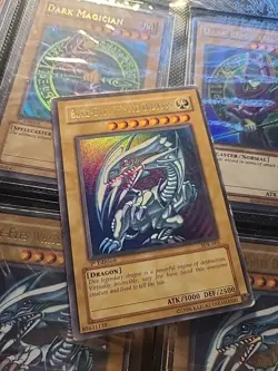 YuGiOh SDK-001 1st Edition Ultra Rare Blue Eyes White Dragon - Image 1