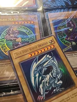 YuGiOh SDK-001 1st Edition Ultra Rare Blue Eyes White Dragon - Image 3