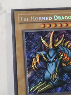 Yugioh LOB-000 Tri-Horned Dragon 1st Edition English Glossy Print Gradeable Mint - Image 5