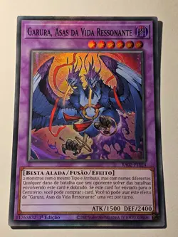 Garura, Wings of Resonant Life (V.1 - Super Rare●YUGIOH●RA02●PORTUGUESE●NM●37242 - Image 1