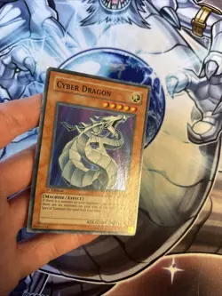 (7) YUGIOH CYBER DRAGON CRV-EN015 SUPER 1st MP - Image 4