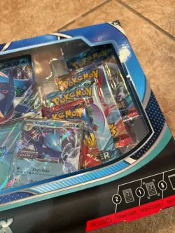 Pokemon Trading Card Game Greninja ex and Kingdra ex Special Collection Box - Image 3