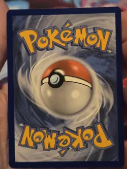 Pokemon TCG Mew v 250/264 Fusion Strike Card Near Mint Condition - Image 2