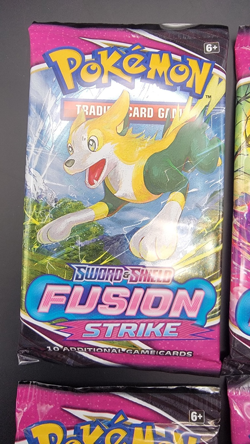 Pokemon TCG Sword & Shield Fusion Strike Booster Pack Set (4) - Factory Sealed - Image 2