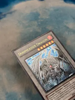 YUGIOH DOOMKAISER DRAGON ULTIMATE RARE LP CSOC-EN043 - Image 3