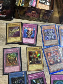 Vintage YuGiOh Lot, LOB, 1st Edition/Unlimited NM-HP, Huntsman Of Dark World - Image 3