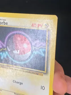 CARTE POKEMON VOLTORBE 67/102 FR COMMUNE SET DE BASE - TBE - Image 3