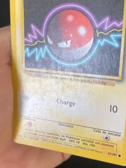 CARTE POKEMON VOLTORBE 67/102 FR COMMUNE SET DE BASE - TBE - Image 4