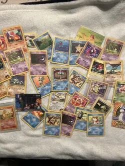 Pokemon Lot (30+ Cards) - Image 1