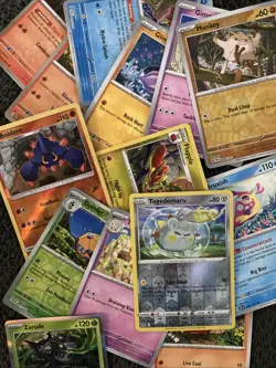 Random Pokemon Card Lots! 10 Cards! 1st Editions! Holos! Vintage WOTC + Modern - Image 3