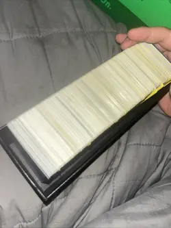 Unsorted 1000+ Pokemon Card Bulk Collection Perfect For The Holidays - Image 2