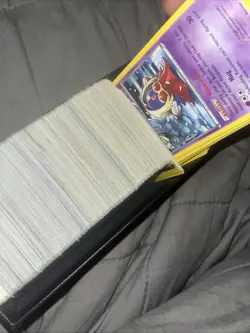 Unsorted 1000+ Pokemon Card Bulk Collection Perfect For The Holidays - Image 3