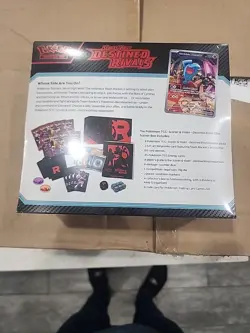 Pokemon TCG: Scarlet & Violet Destined Rivals Elite Trainer Box ETB NEW IN HAND - Image 2