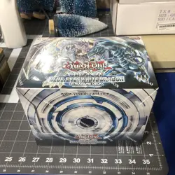 Yu-Gi-Oh Saga of the Blue-Eyes White Dragon Structure Deck Box ( 8 Decks ) - Image 1