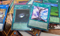 Unsorted YU-GI-OH! TCG and CCG Trading Cards Bundle (2000 Plus Cards) - Image 3