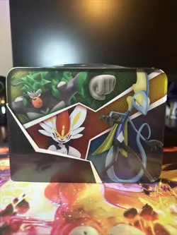 Pokemon TCG Collector Chest 2020 - Rillaboom, Cinderace & Inteleon - Lunch Box - Image 2