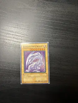 Yu-Gi-Oh! TCG Blue Eyes White Dragon SDK-001 Good Condition - Image 2