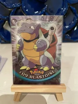 1999 TOPPS POKEMON T.V. BLASTOISE #9 BASE SET CHROME - Image 1