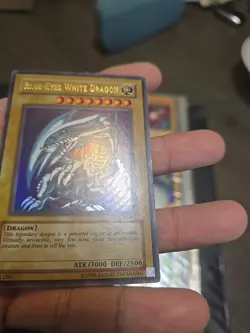 YuGiOh Blue-Eyes White Dragon SDK-001 Ultra Rare Unlim MP - Image 4