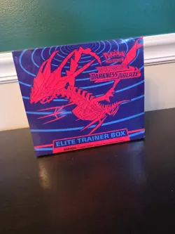 Pokemon TCG Darkness Ablaze Elite Trainer Box (ETB) - Brand New - Factory Sealed 820650106927 - Image 1