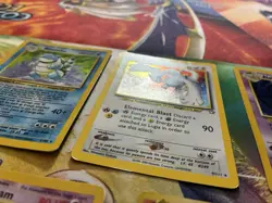 Vintage Pokemon Card Lot WOTC Holo Lugia Blastoise Alakazam Flareon Raichu - Image 2