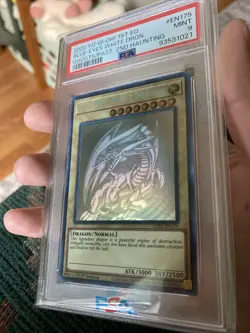 YUGIOH! Blue-Eyes White Dragon (Ghost Rare) GFP2-EN175 1st Edition PSA 9 MINT - Image 4