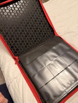 Pokemon Charizard Ultra Pro 12-Pocket Zippered Pro Binder Holds 480 Cards - Image 3