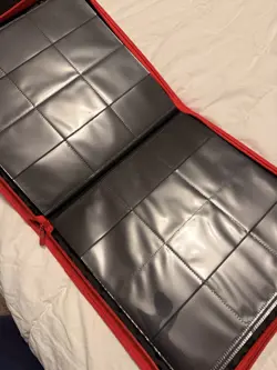 Pokemon Charizard Ultra Pro 12-Pocket Zippered Pro Binder Holds 480 Cards - Image 4