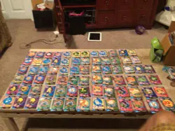72 MewTwo Strikes Back PokeTrivia Cards Inc #06 Charizard squirtle 1998 - Image 1