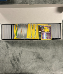 Random 1100+ Common Reverse Holofoil Pokemon Cards Bulk Lot. No Energies - Image 1