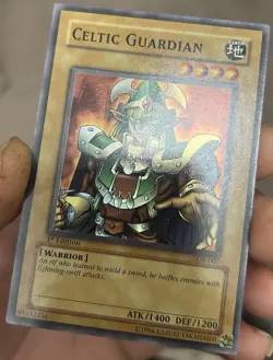 Yu-Gi-Oh! Celtic Guardian LOB-007 1st Edition Glossy with FOIL LINE -NM+ - Image 1