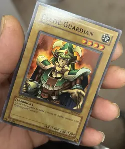 Yu-Gi-Oh! Celtic Guardian LOB-007 1st Edition Glossy with FOIL LINE -NM+ - Image 3