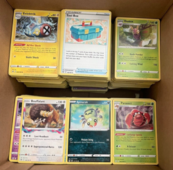 LOST ORIGIN Pokemon BULK Lot 200 Pokemon Cards - Image 1