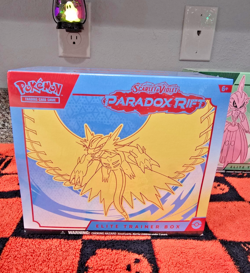 Pokemon TCG: Scarlet & Violet Paradox Rift Elite Trainer Box Roaring Moon (ETB) 820650854163 - Image 1