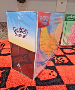 Pokemon TCG: Scarlet & Violet Paradox Rift Elite Trainer Box Roaring Moon (ETB) 820650854163 - Image 2