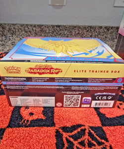 Pokemon TCG: Scarlet & Violet Paradox Rift Elite Trainer Box Roaring Moon (ETB) 820650854163 - Image 4