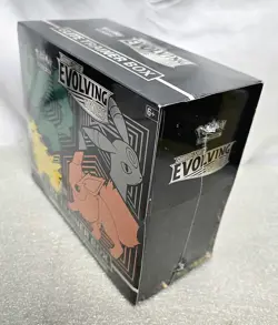 Sword & Shield EVOLVING SKIES Elite Trainer Box Factory Sealed Pokemon TCG 2021 - Image 3