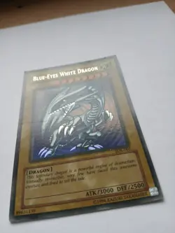 Yu-Gi-Oh! TCG Blue-Eyes White Dragon SDK-001 Unlimited Ultra Rare HP - Image 3
