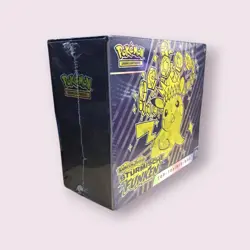 Pokemon Karmesin & Purpur Sturmische Funken Top Trainer Box DEUTSCH? - Image 1