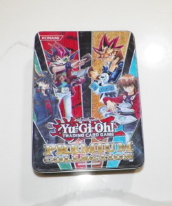 BOX OF VINTAGE 1996 YU GI OH! CARDS KONAMI 123 CARDS - Image 1