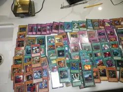 BOX OF VINTAGE 1996 YU GI OH! CARDS KONAMI 123 CARDS - Image 4