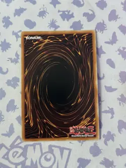 YU-GI-OH! - Dark Magician - LC01-EN005 - Limited Edition - Image 2